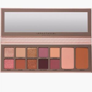 Anastasia Beverly Hills, Primrose